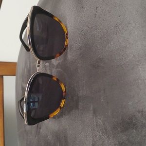 DIFF Rose Polarized Sunglasses